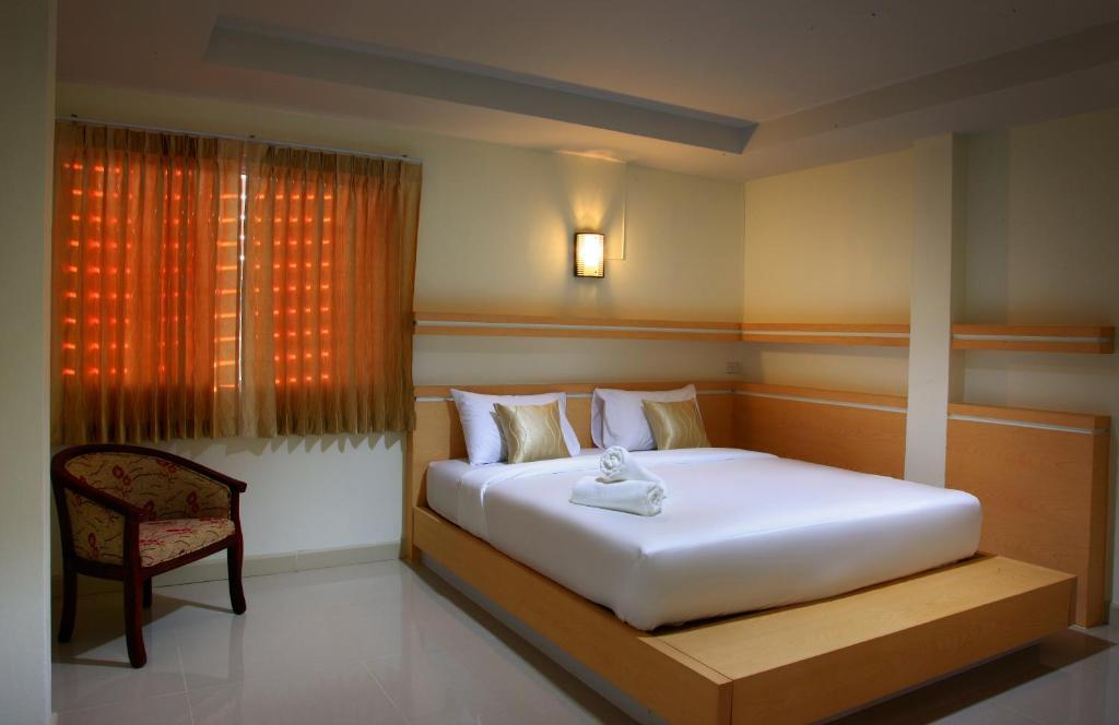 Baan Sanpoom Hotel Phitsanulok Room photo